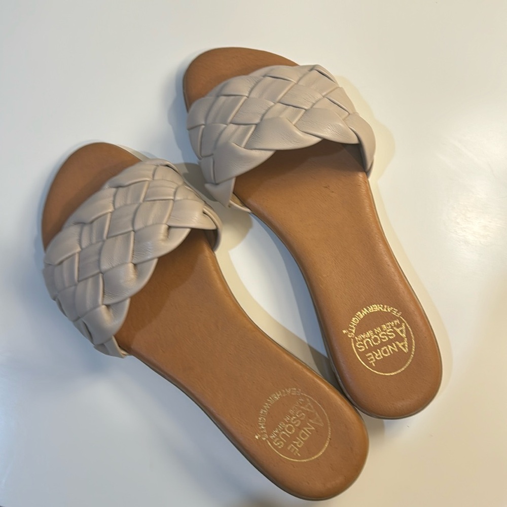 André Assous- Sandals- Size 8